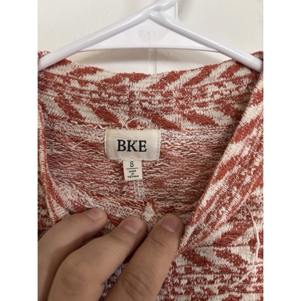BKE Womens Shirt Size S Chevron Mock‎ Neck Cropped Knit Long Sleeve Top Orange - Picture 8 of 11
